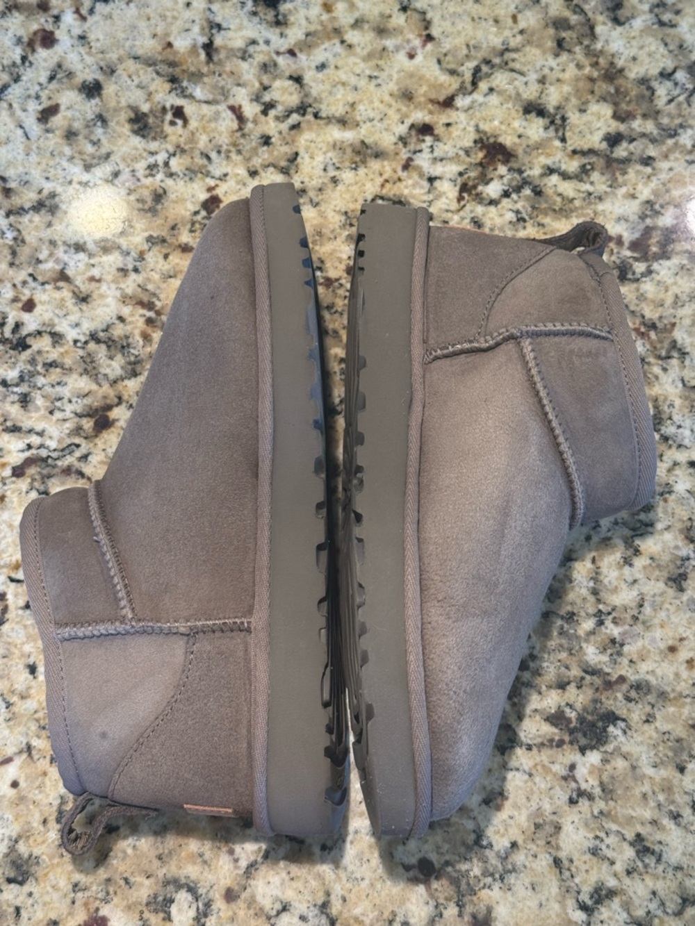 Ugg Grey Classic Ultra Mini Boots Size 7 - Picture 4 of 9